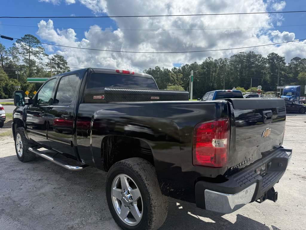 Photo 7 of this CHEVROLET SILVERADO 2500