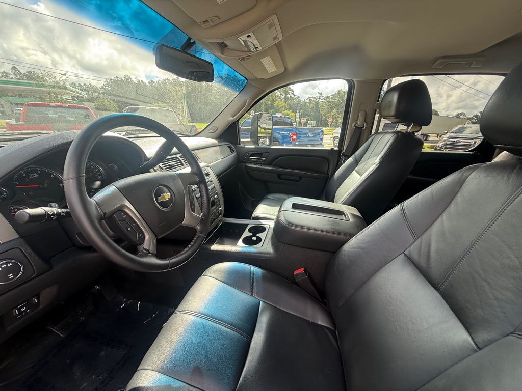 Photo 9 of this CHEVROLET SILVERADO 2500