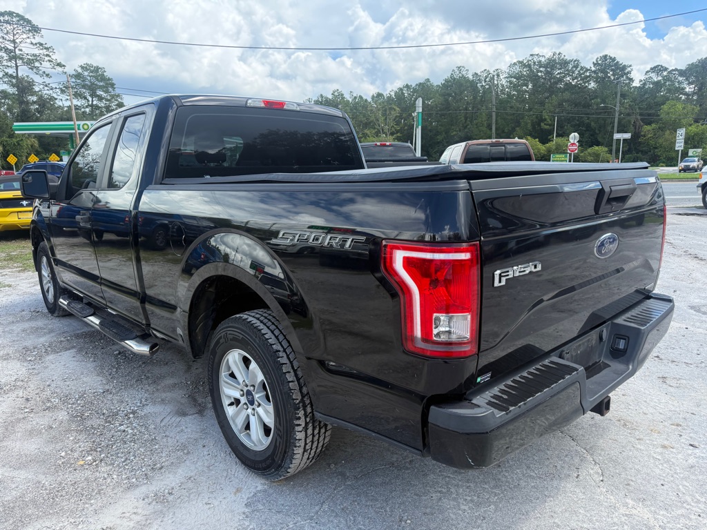 Photo 7 of this FORD F150