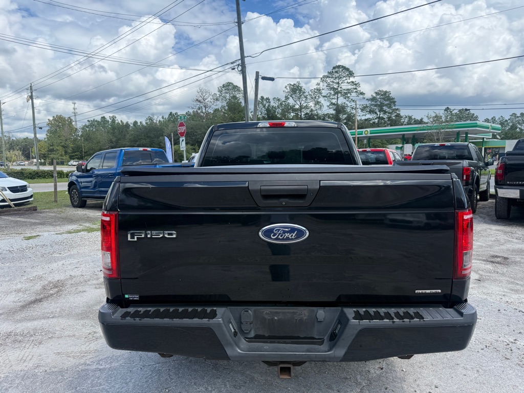 Photo 6 of this FORD F150