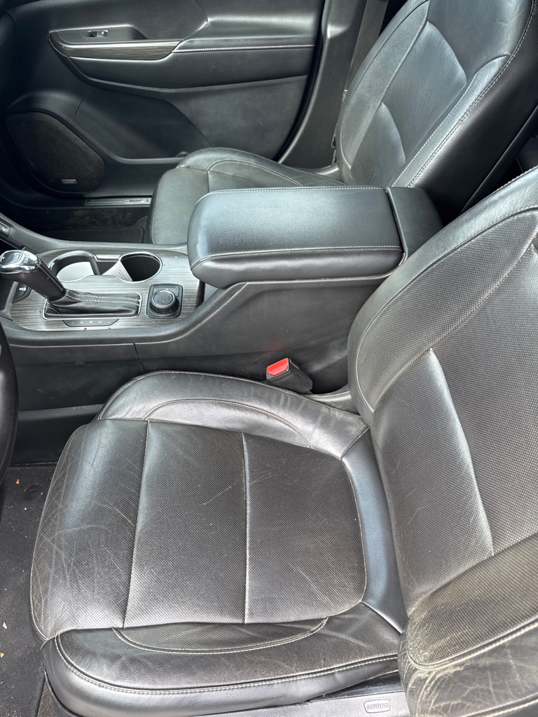 Photo 2 of this GMC ACADIA