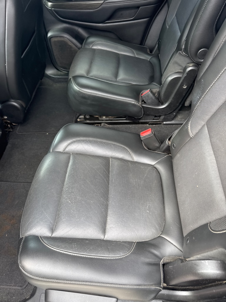 Photo 3 of this GMC ACADIA