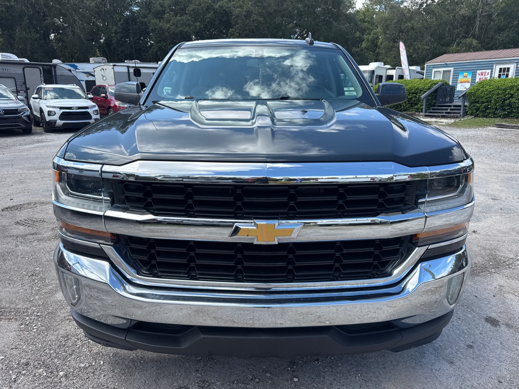 Photo 2 of this CHEVROLET SILVERADO 1500
