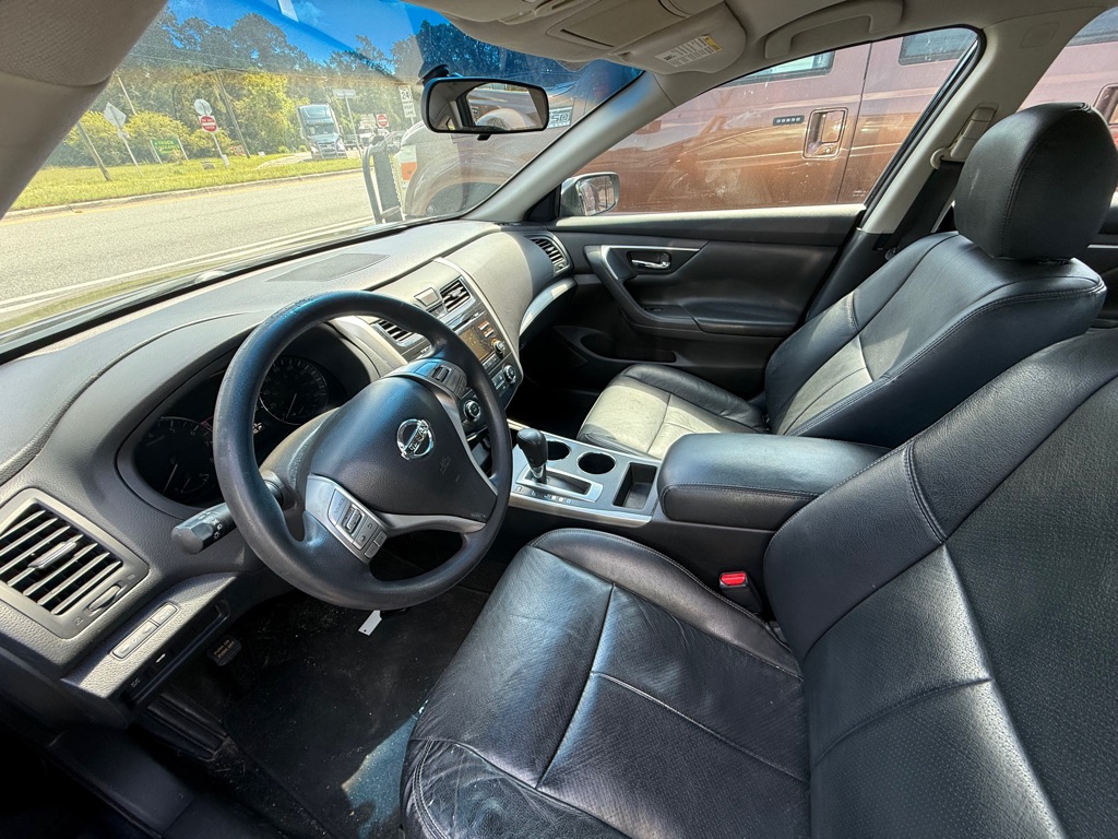 Photo 7 of this NISSAN ALTIMA