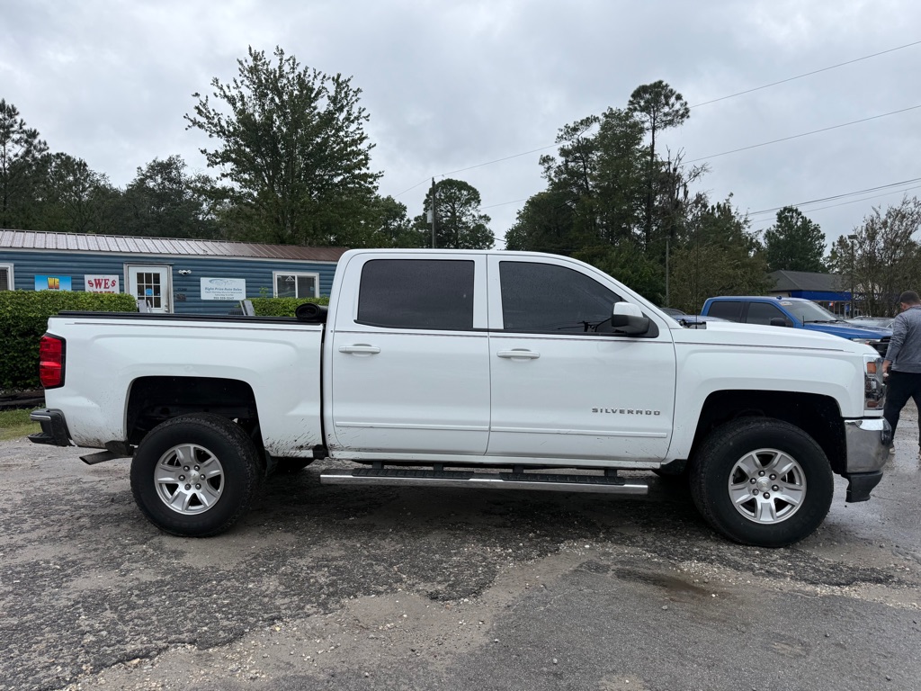 Photo 4 of this CHEVROLET SILVERADO 1500