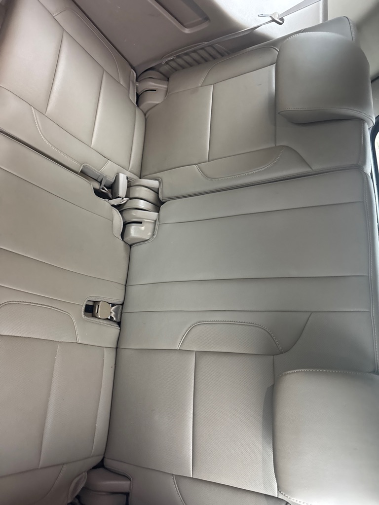 Photo 9 of this GMC YUKON