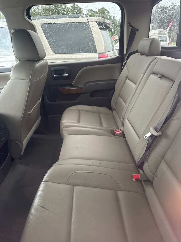 Photo 8 of this GMC SIERRA