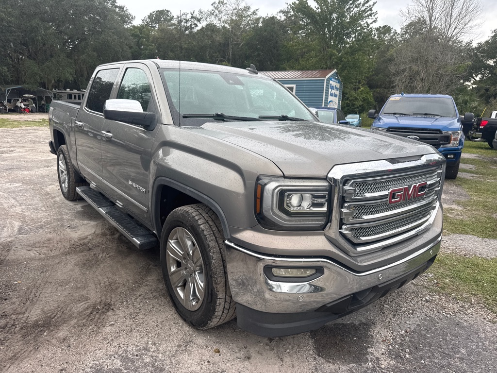 Photo 3 of this GMC SIERRA
