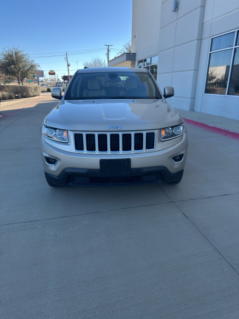 Photo 2 of this JEEP GRAND CHEROKEE