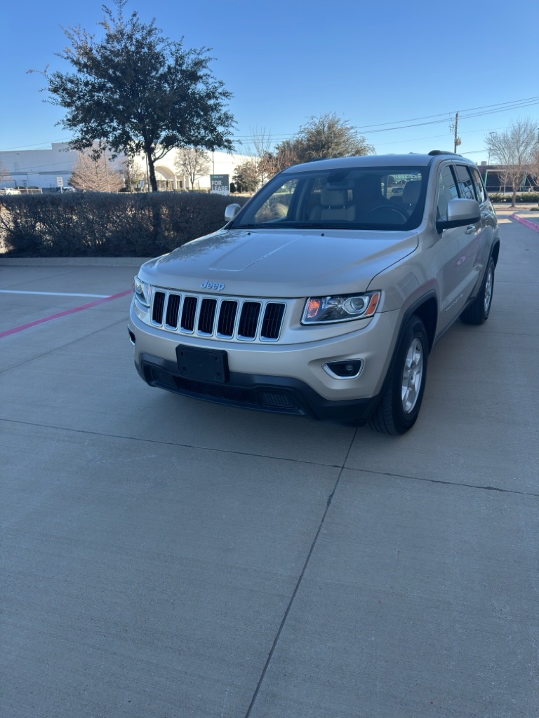 Photo 3 of this JEEP GRAND CHEROKEE