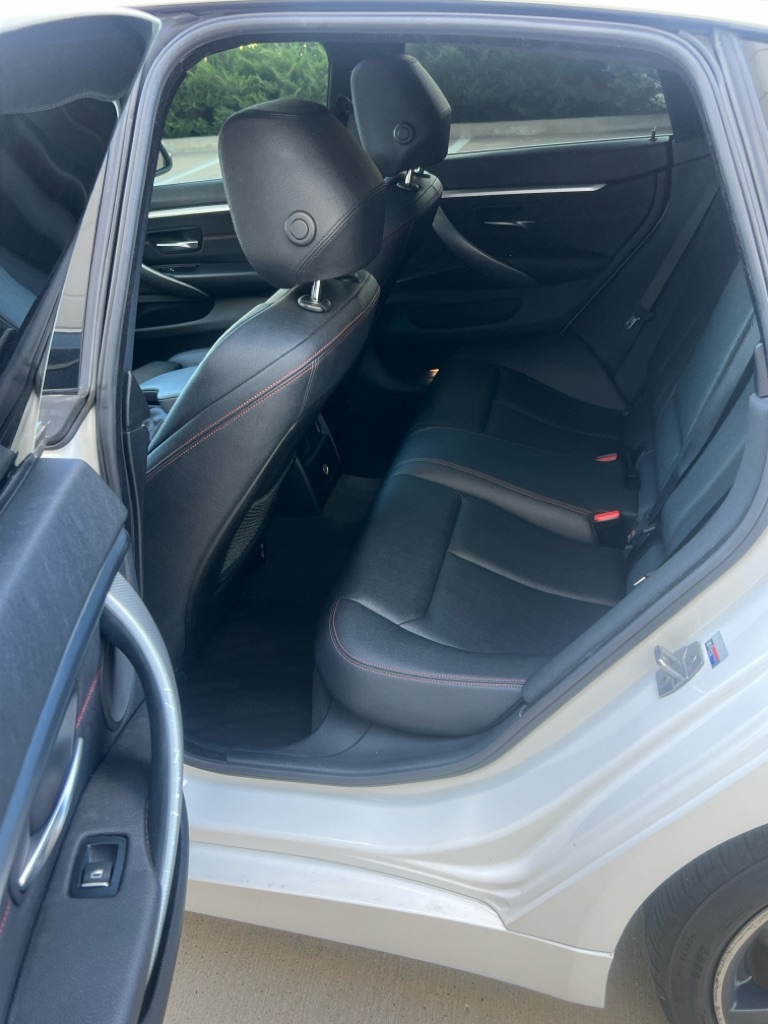 Photo 10 of this BMW 430I