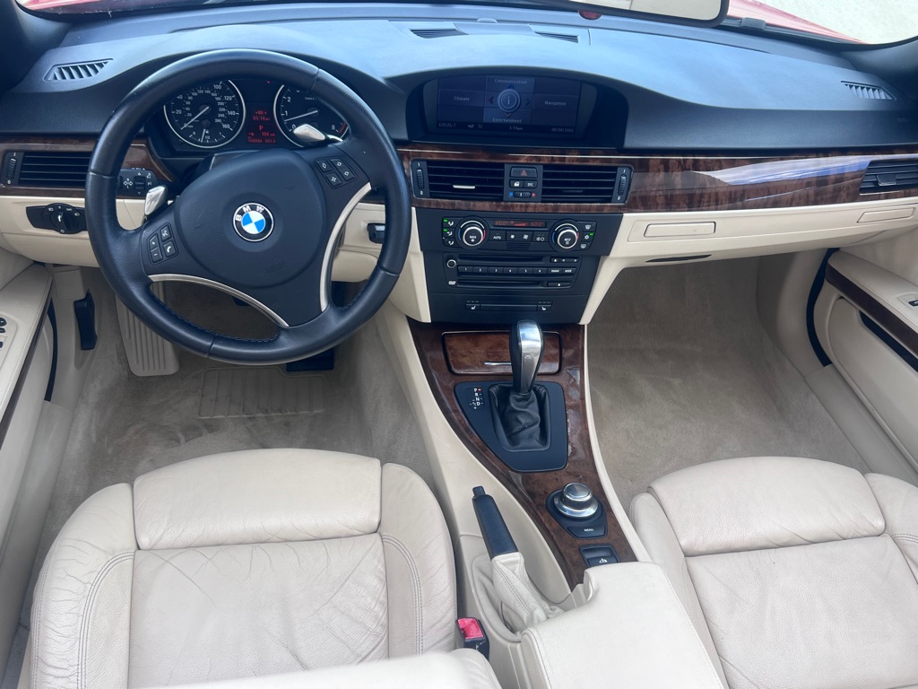 Photo 11 of this BMW 335