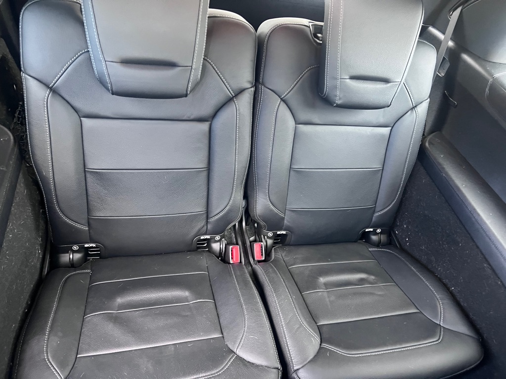 Photo 17 of this MERCEDES-BENZ GLS