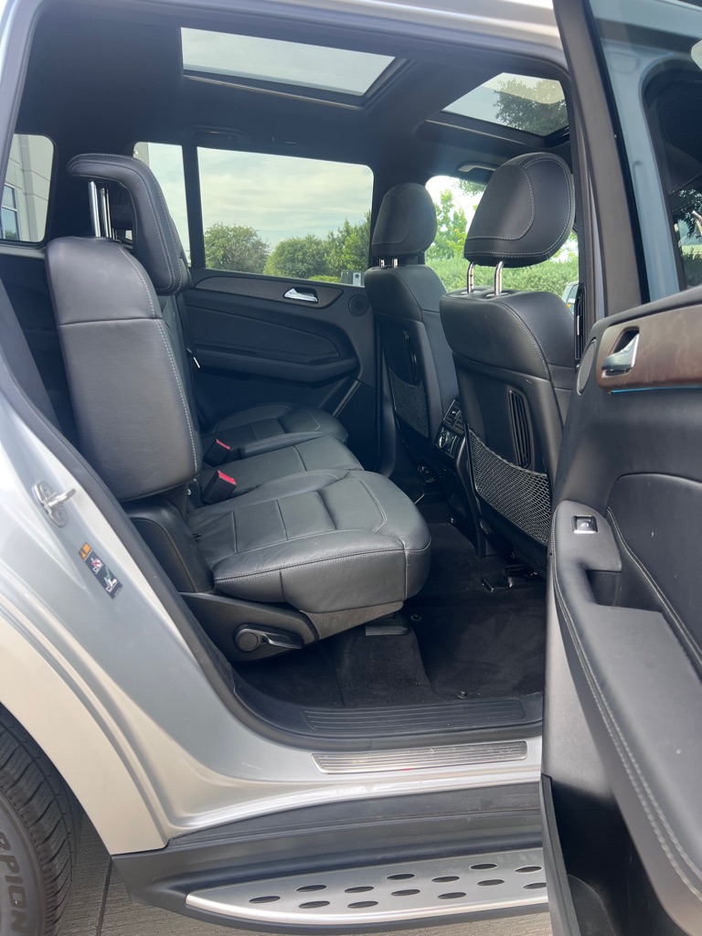 Photo 14 of this MERCEDES-BENZ GLS