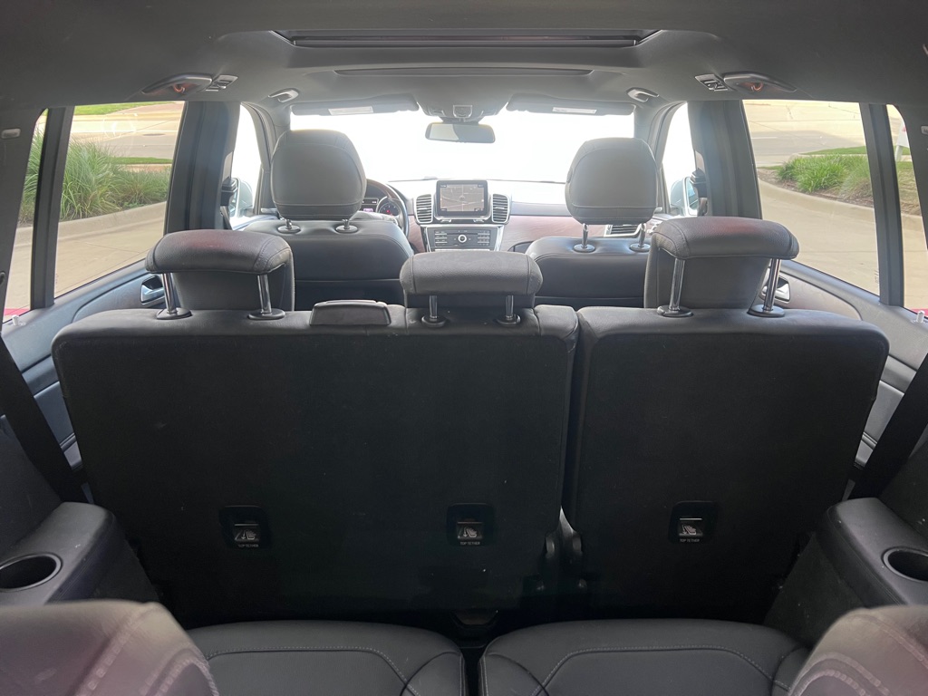 Photo 12 of this MERCEDES-BENZ GLS