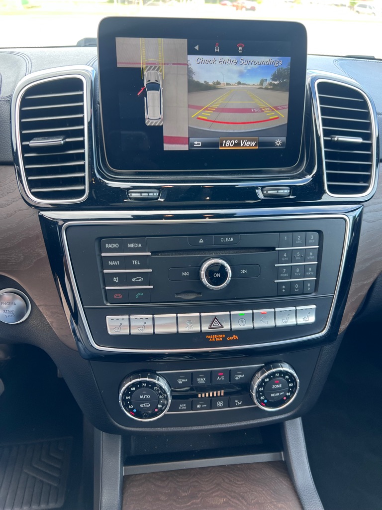 Photo 20 of this MERCEDES-BENZ GLS