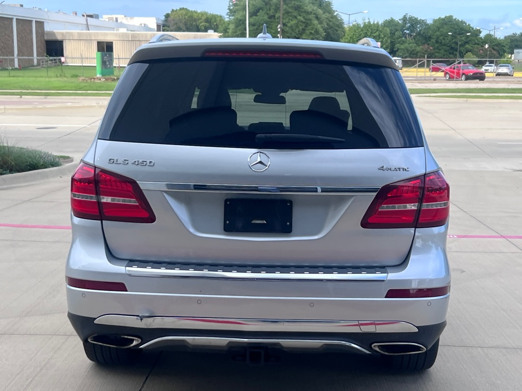 Photo 5 of this MERCEDES-BENZ GLS
