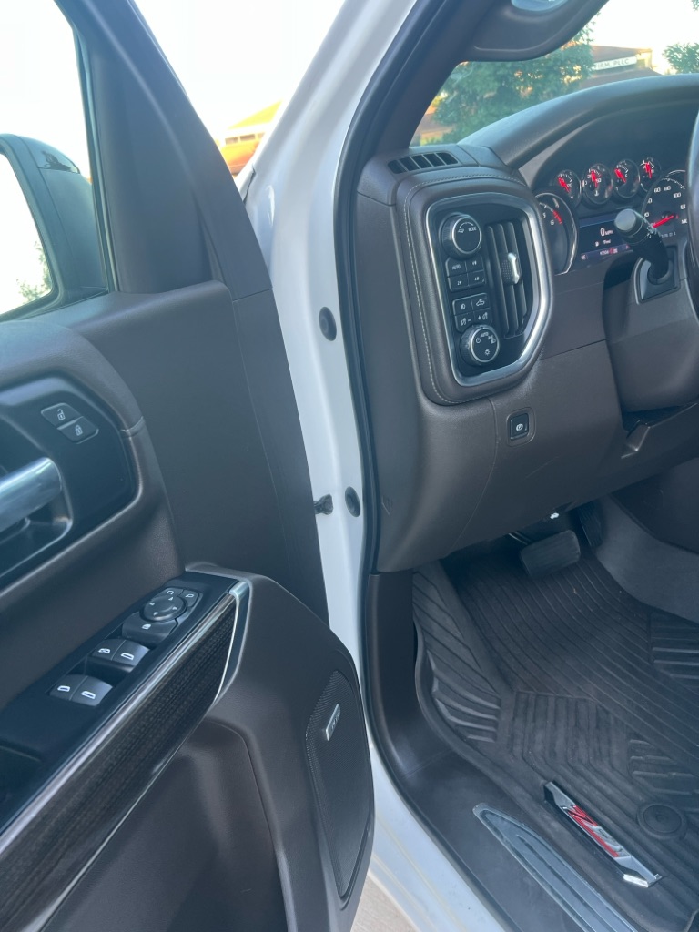 Photo 17 of this CHEVROLET SILVERADO 1500