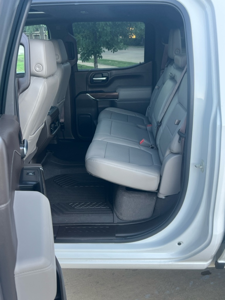 Photo 10 of this CHEVROLET SILVERADO 1500