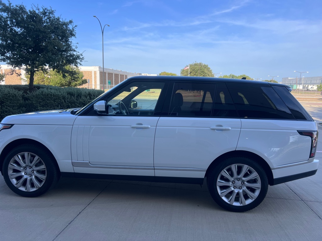 Photo 8 of this LAND ROVER RANGE ROVER