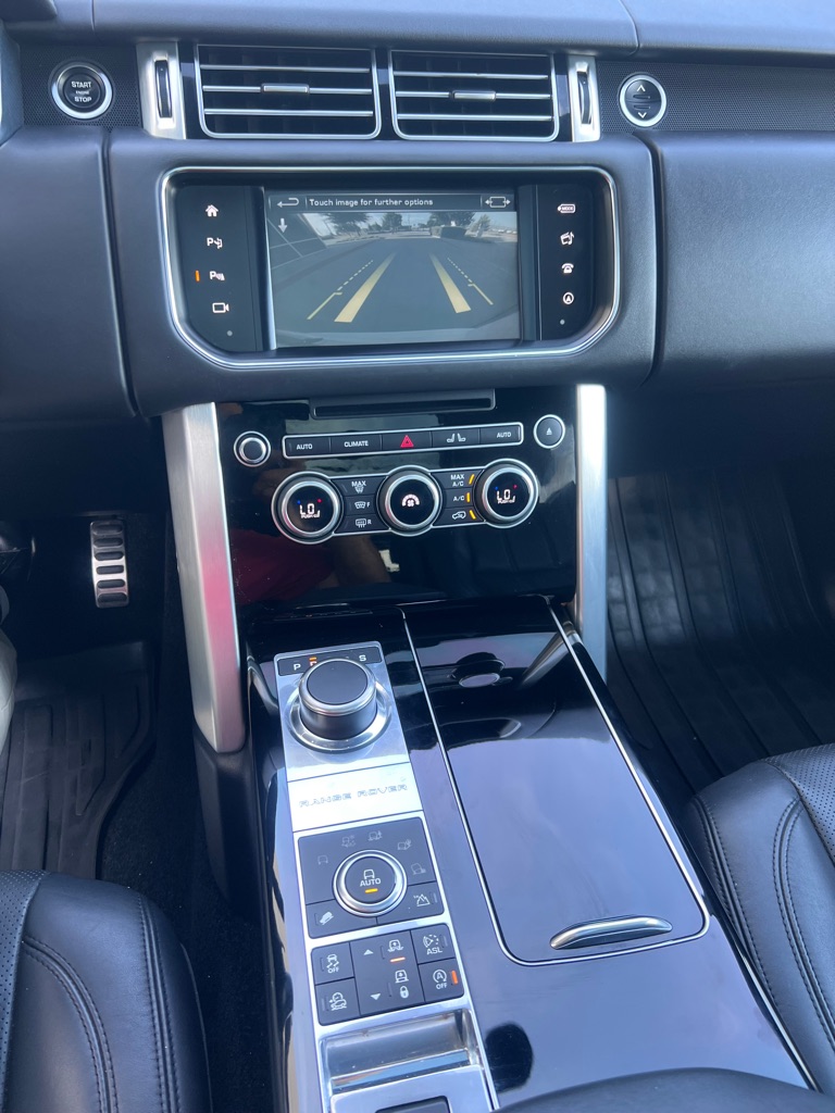 Photo 18 of this LAND ROVER RANGE ROVER