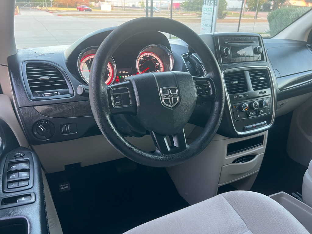 Photo 19 of this DODGE GRAND CARAVAN