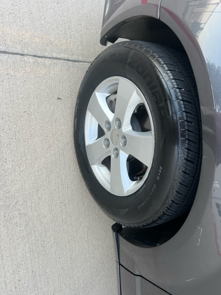 Photo 21 of this DODGE GRAND CARAVAN