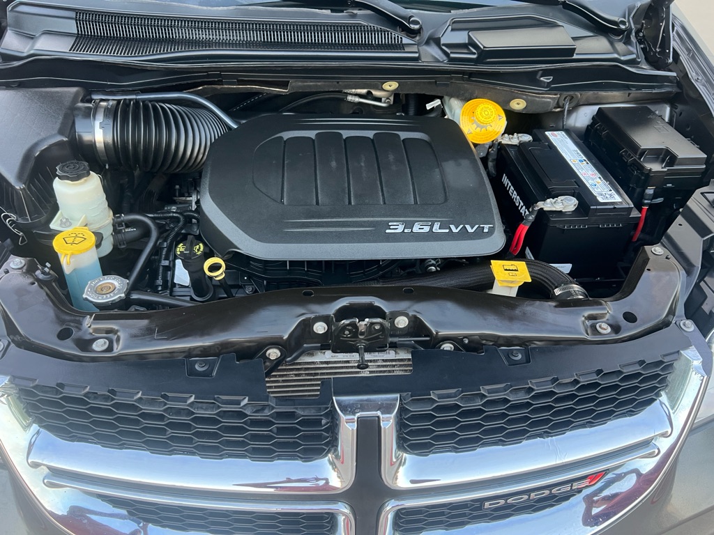 Photo 20 of this DODGE GRAND CARAVAN