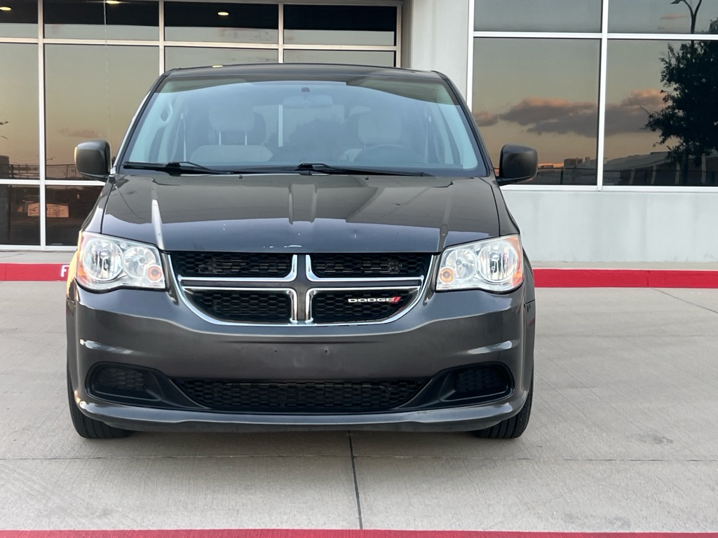 Photo 2 of this DODGE GRAND CARAVAN