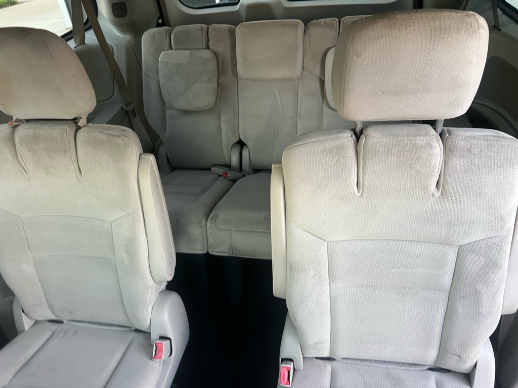 Photo 12 of this DODGE GRAND CARAVAN