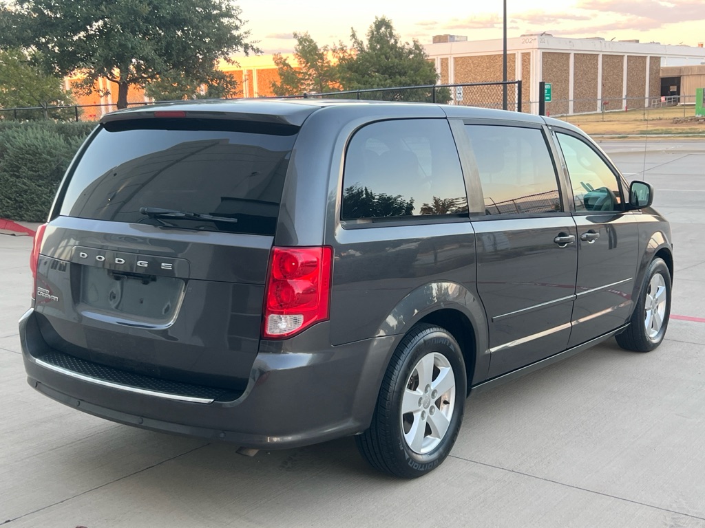 Photo 4 of this DODGE GRAND CARAVAN