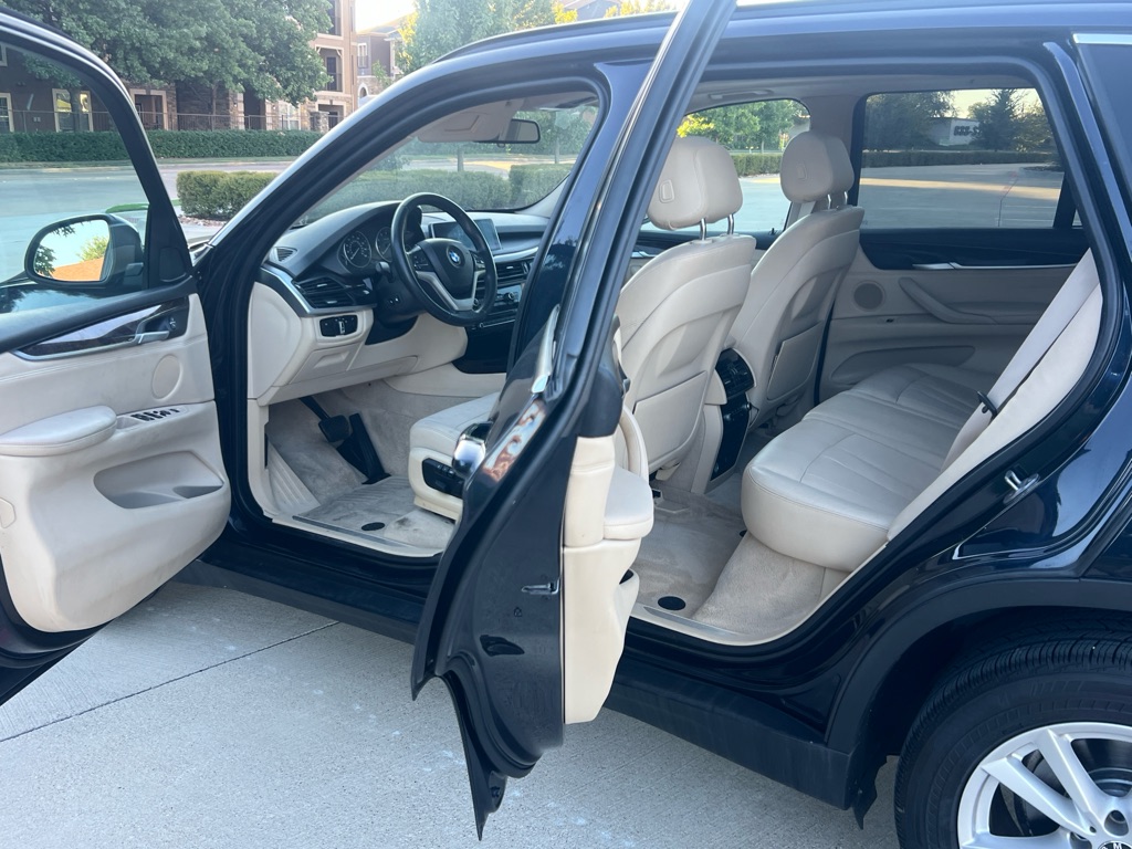 Photo 11 of this BMW X5
