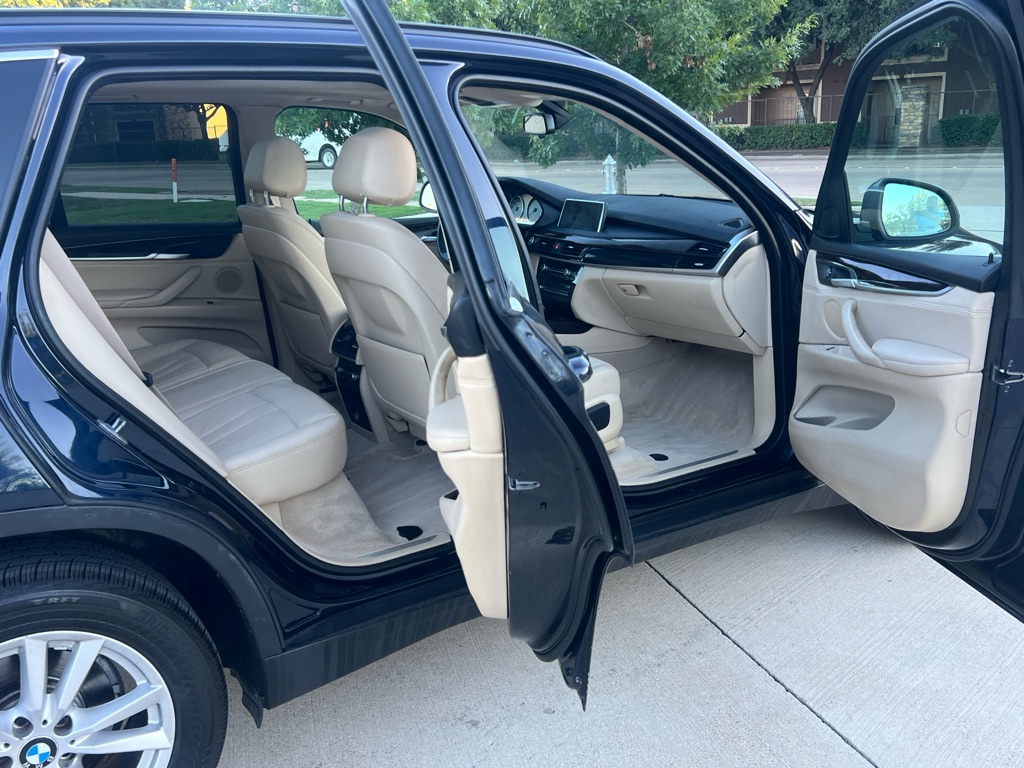 Photo 14 of this BMW X5