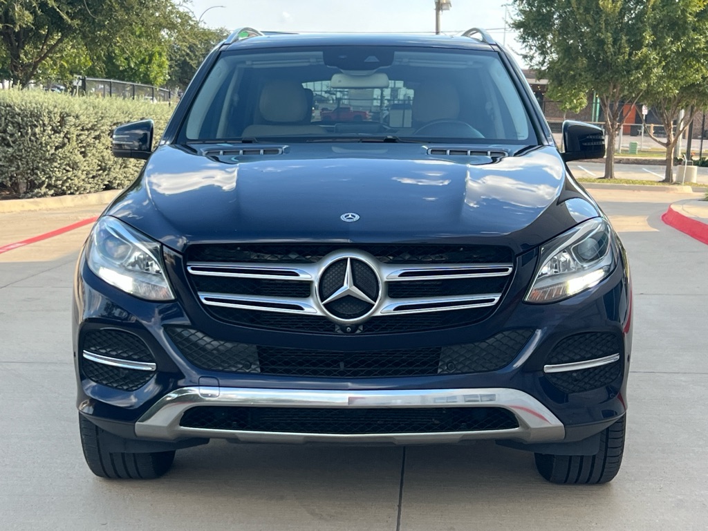 Photo 2 of this MERCEDES-BENZ GLE