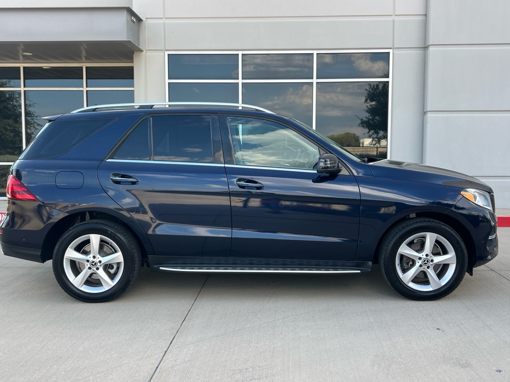 Photo 7 of this MERCEDES-BENZ GLE