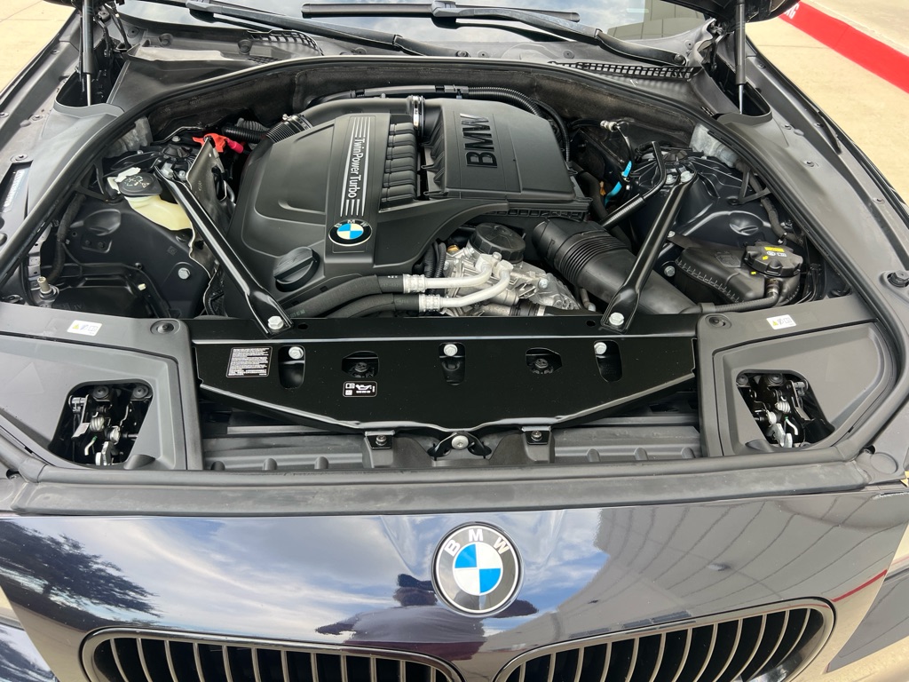 Photo 18 of this BMW 535