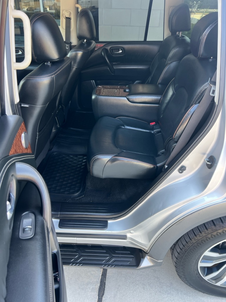 Photo 10 of this NISSAN ARMADA