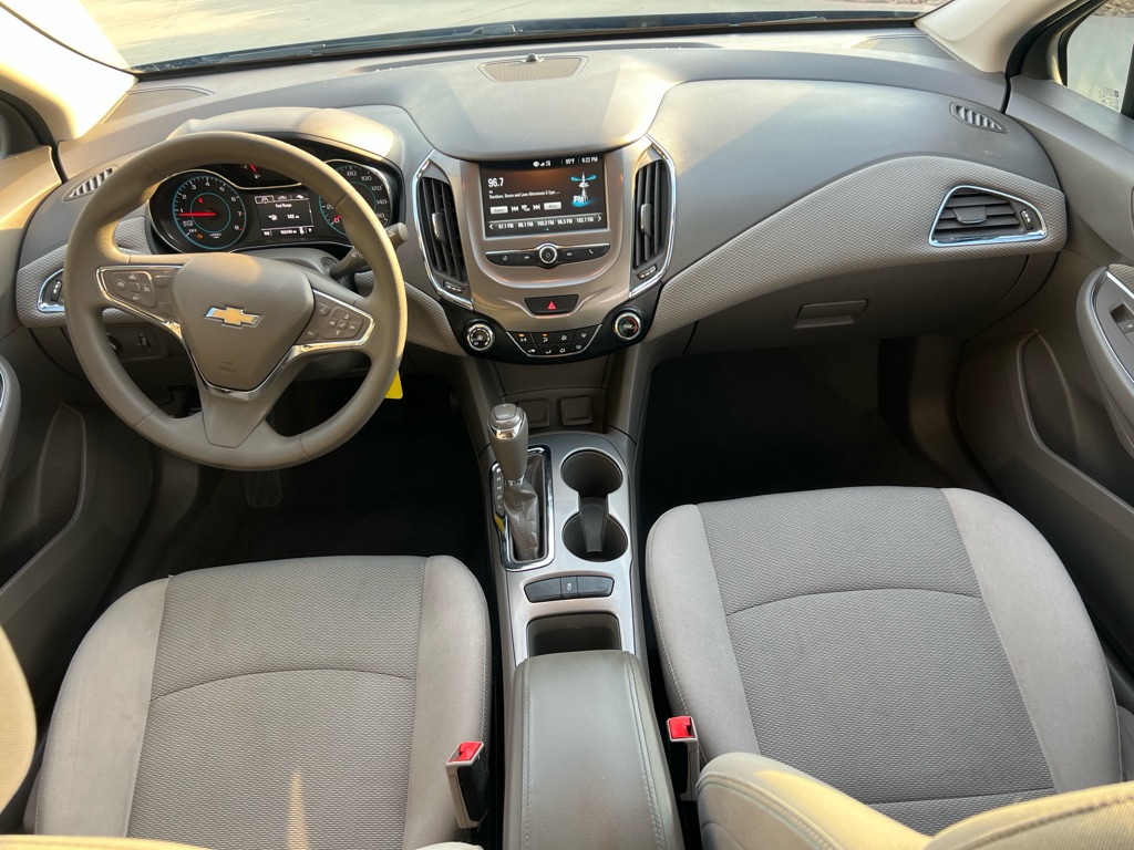 Photo 14 of this CHEVROLET CRUZE