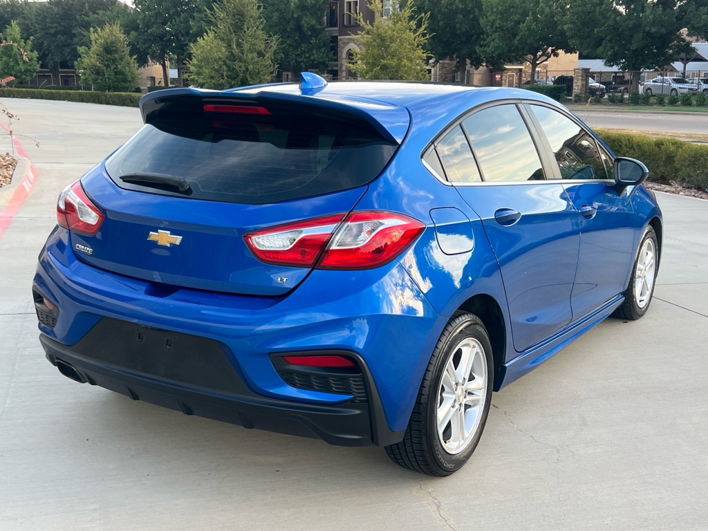 Photo 5 of this CHEVROLET CRUZE