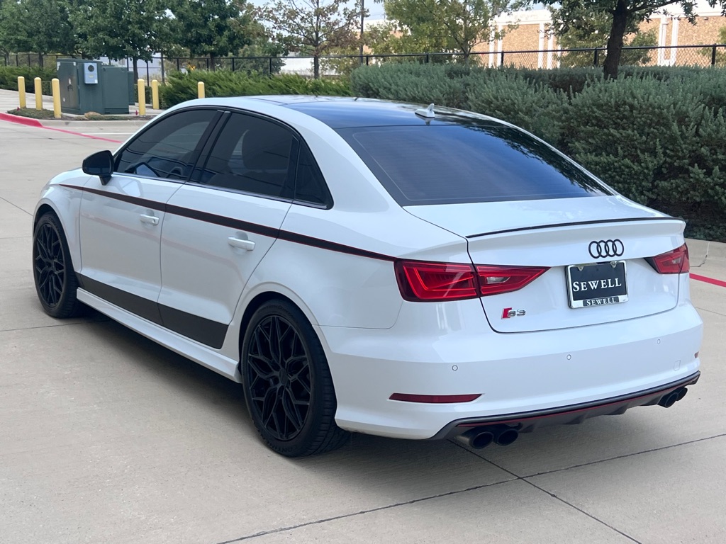 Photo 7 of this AUDI S3