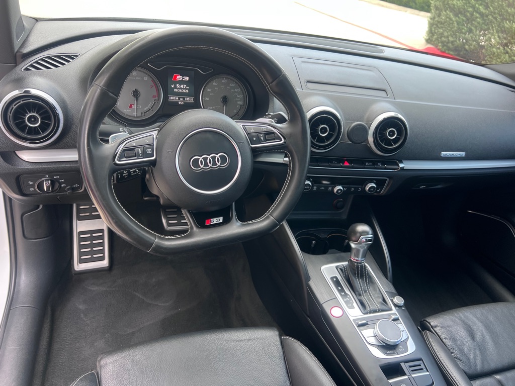Photo 16 of this AUDI S3