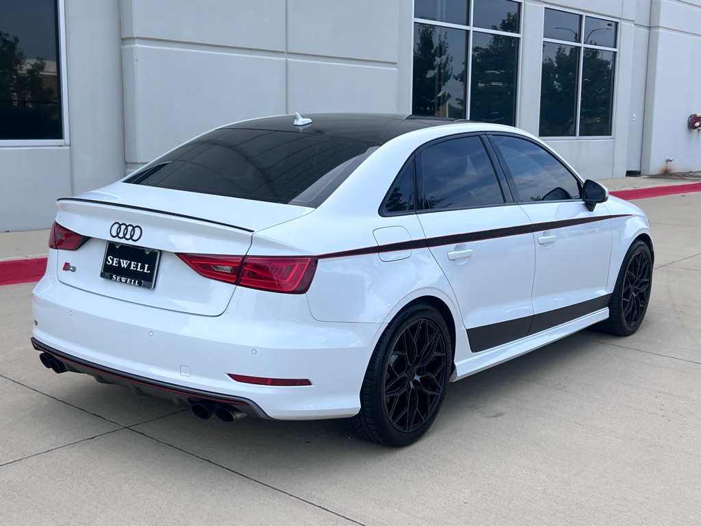 Photo 5 of this AUDI S3
