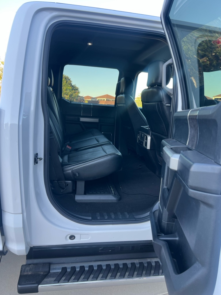 Photo 13 of this FORD F250