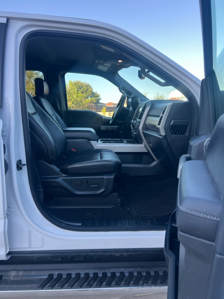 Photo 12 of this FORD F250