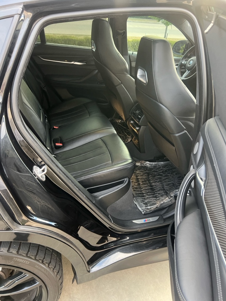 Photo 13 of this BMW X6