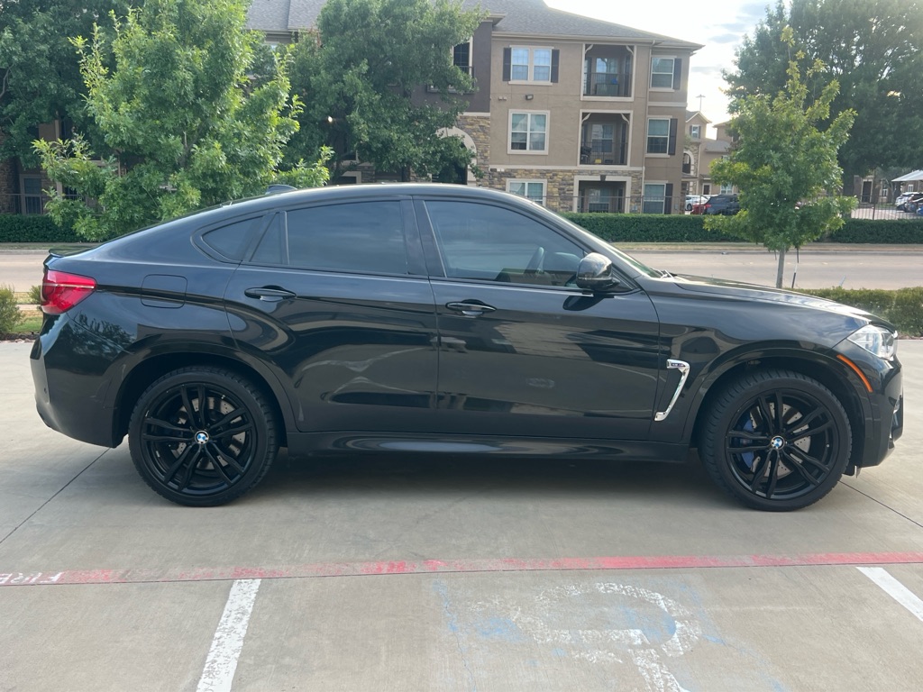Photo 8 of this BMW X6