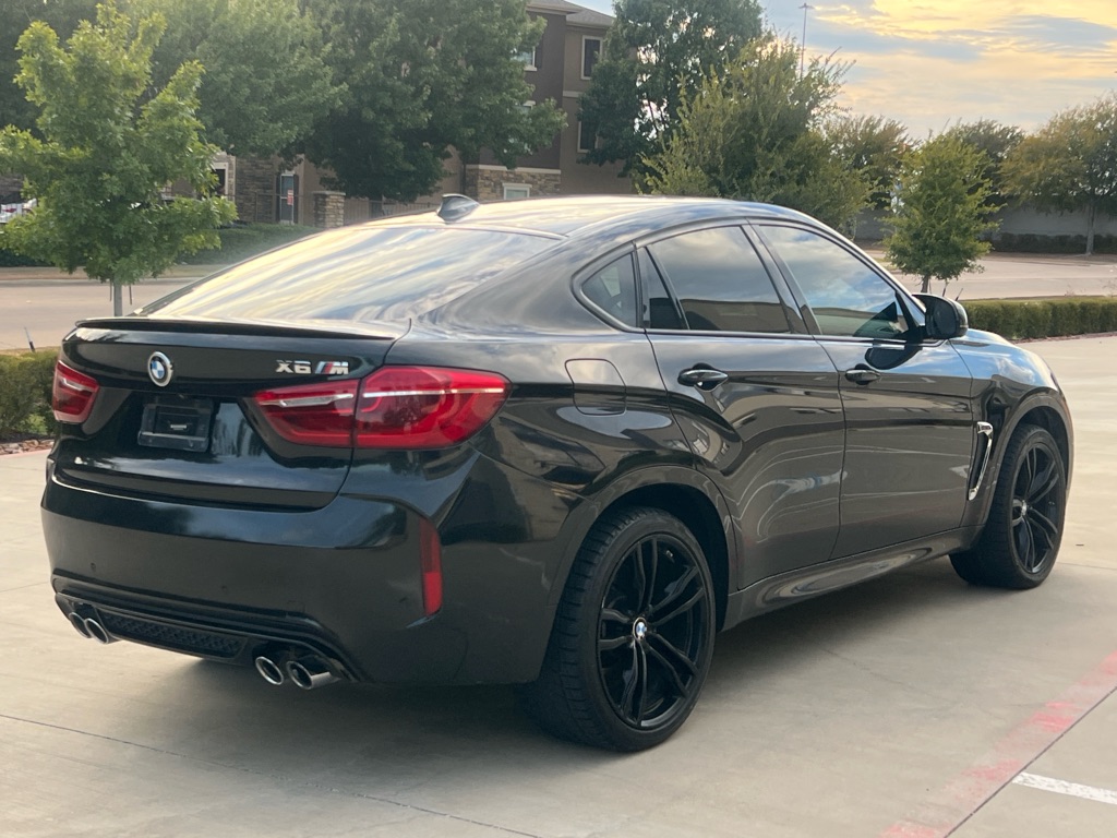 Photo 4 of this BMW X6