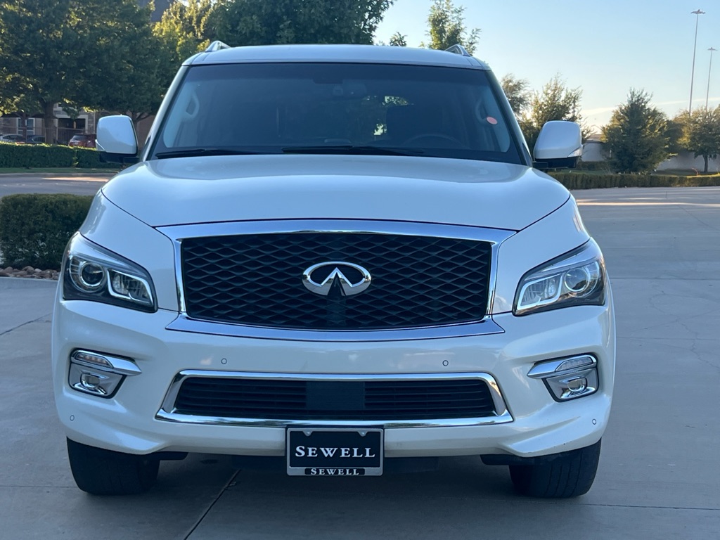 Photo 2 of this INFINITI QX80
