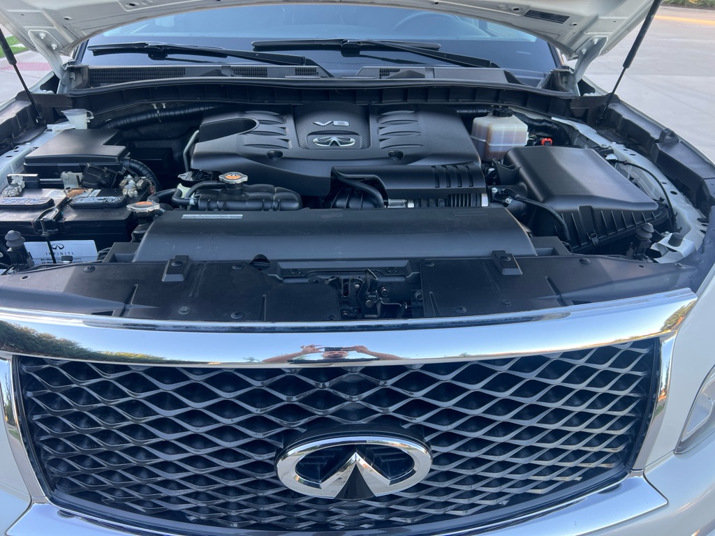 Photo 20 of this INFINITI QX80