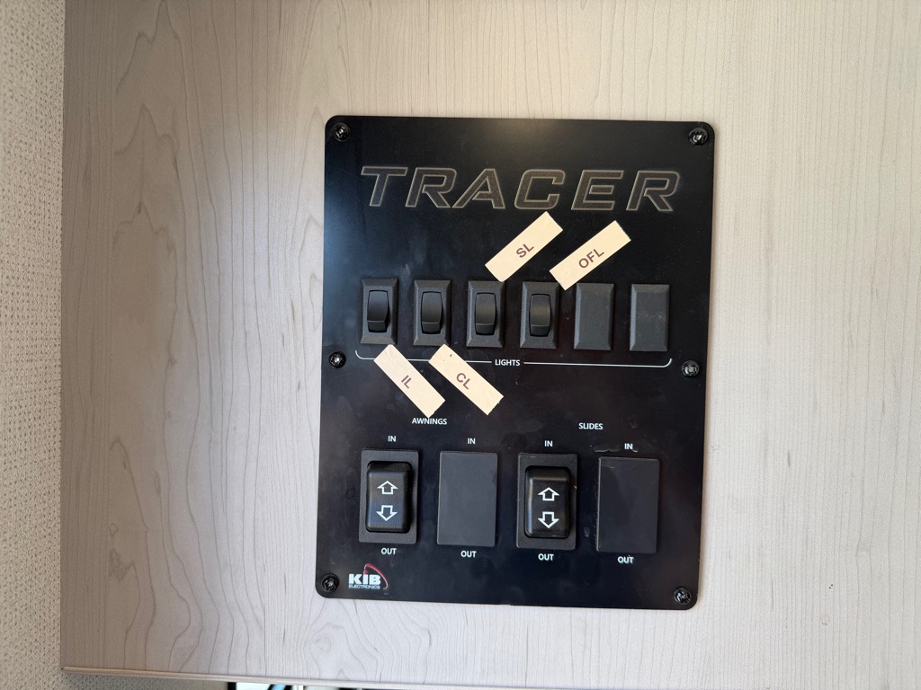 Photo 21 of this TRACER BY FOREST RIVER